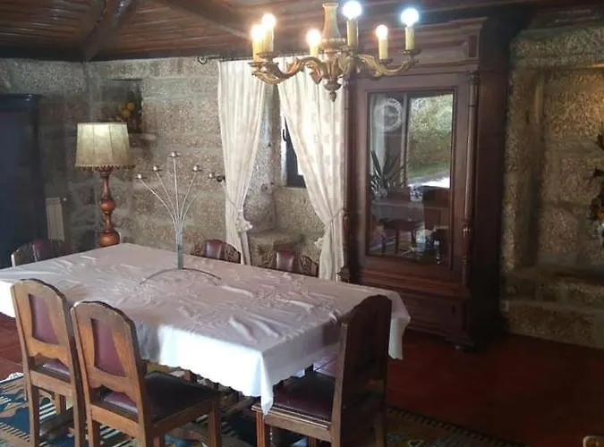 Semesterbostad Casa Dos Gaios *